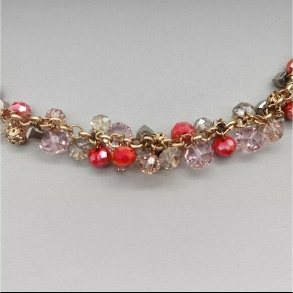 LOFT Necklace Boho Pink Cluster Beaded Bib Pendant Gold Tone Chain 20 Inch - Picture 5 of 7